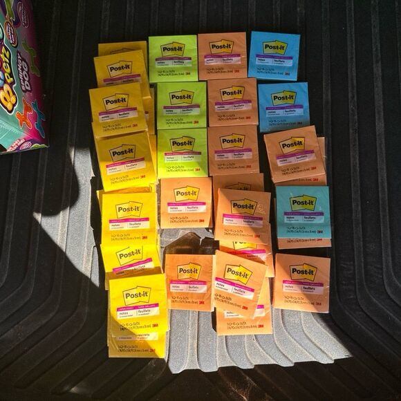 Post Its - Picture 2 of 5
